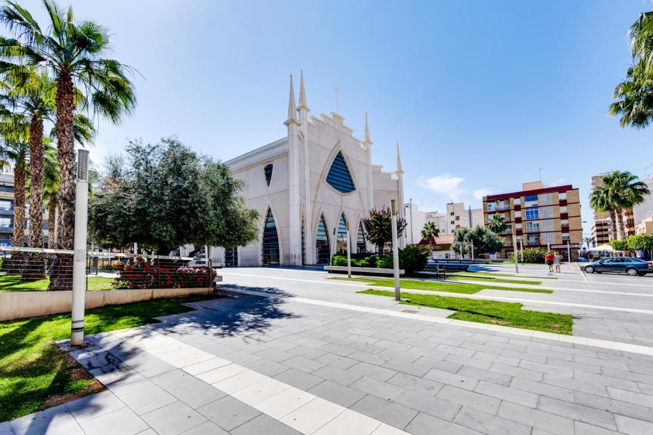 Apartamento Caballero De Rodas Torrevieja Kültér fotó