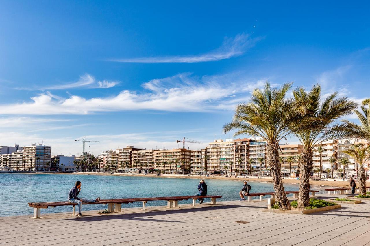 Apartamento Caballero De Rodas Torrevieja Kültér fotó