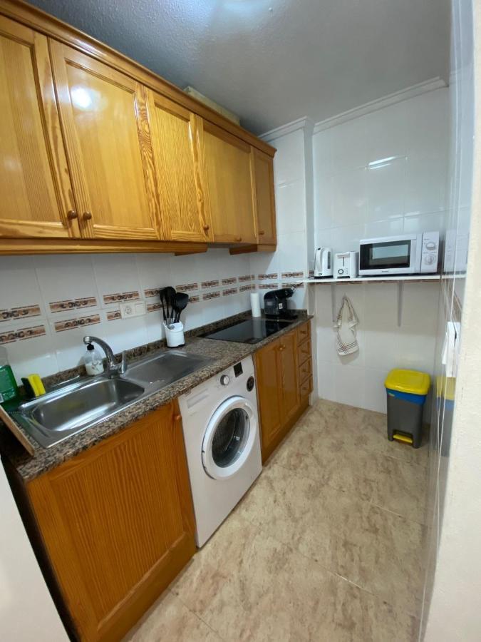 Apartamento Caballero De Rodas Torrevieja Kültér fotó