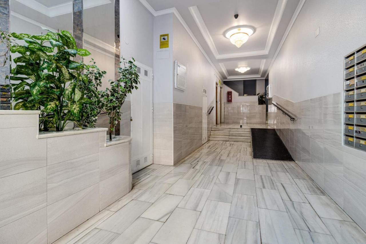 Apartamento Caballero De Rodas Torrevieja Kültér fotó